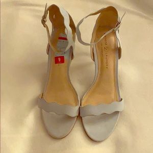 Chinese Laundry light blue shoe with toe out.